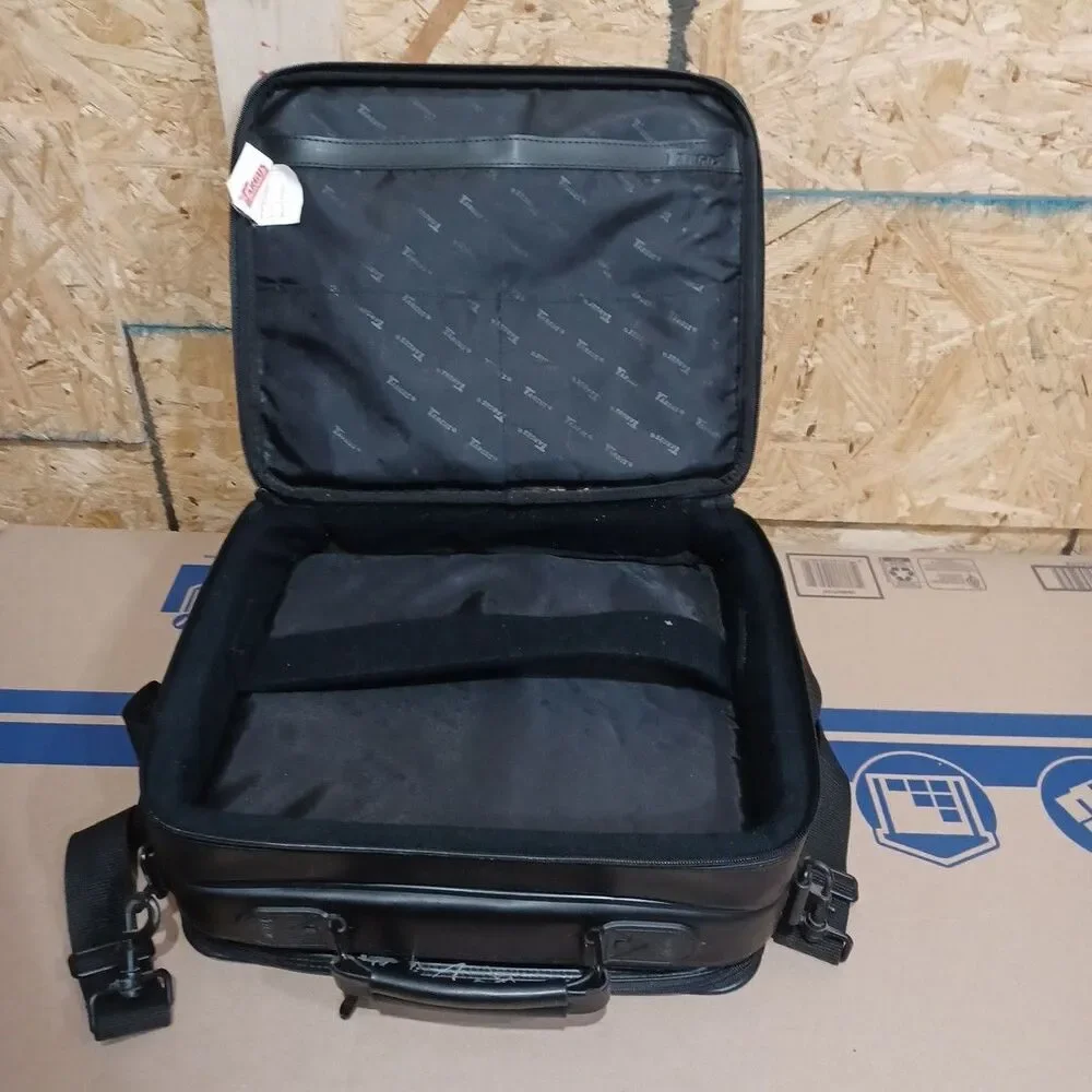 Vtg Targus Universal Notebook Case Briefcase Laptop Bag Shoulder Strap 14x12x7